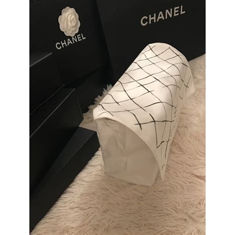 chanel dust bag